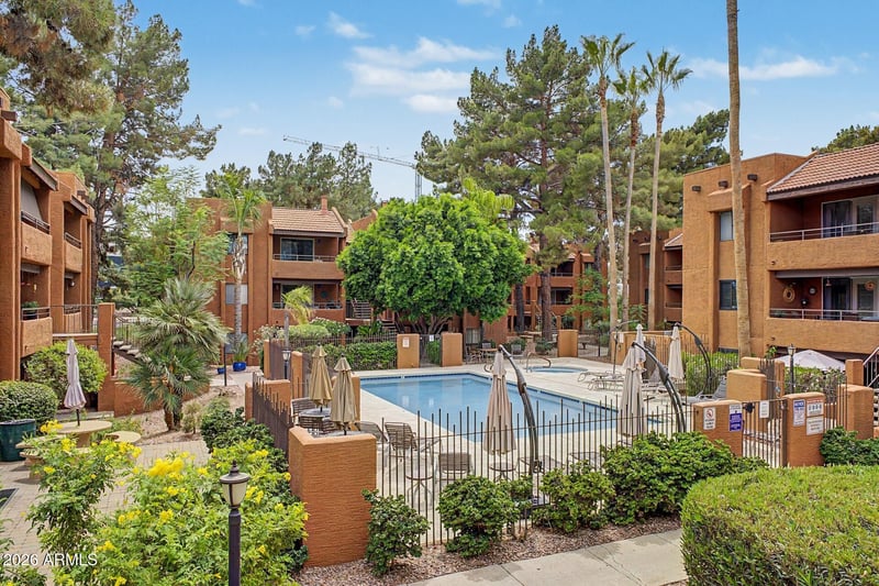 4704 E Paradise Village Pw N #226, Phoenix, AZ 85032