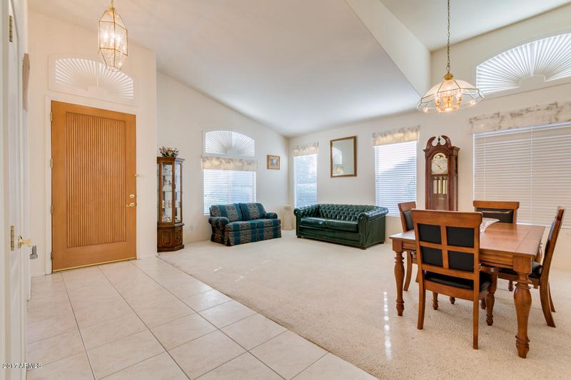 4704 E Robin Ln, Phoenix, AZ 85050