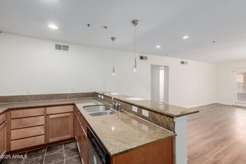 4704 Paradise Village Pw #224, Phoenix, AZ 85032