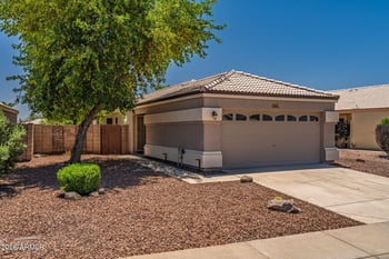 4705 Desert Wind Dr, Phoenix, AZ 85044
