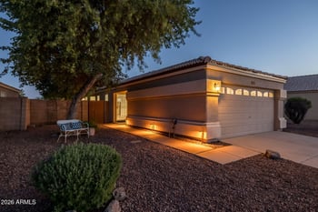 4705 Desert Wind Dr, Phoenix, AZ 85044
