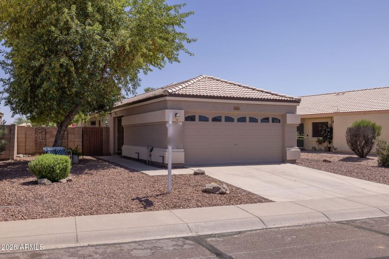 4705 E Desert Wind Dr, Phoenix, AZ 85044