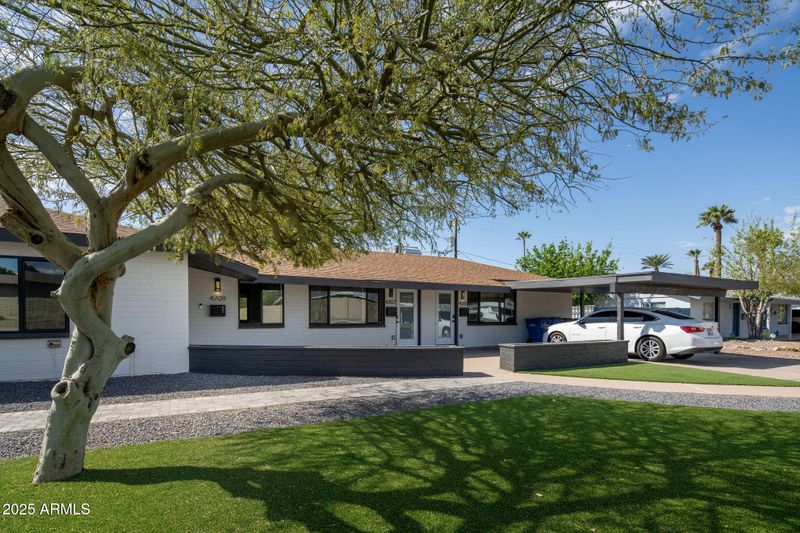 4705 E Hubbell St, Phoenix, AZ 85008