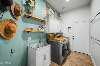 4706 Des Moines St, Mesa, AZ 85205