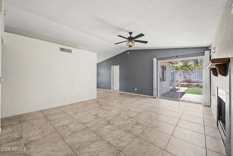 4706 Escuda Dr, Glendale, AZ 85308
