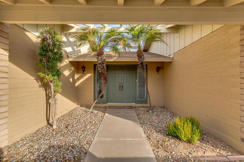4706 W Lindner Dr, Glendale, AZ 85308