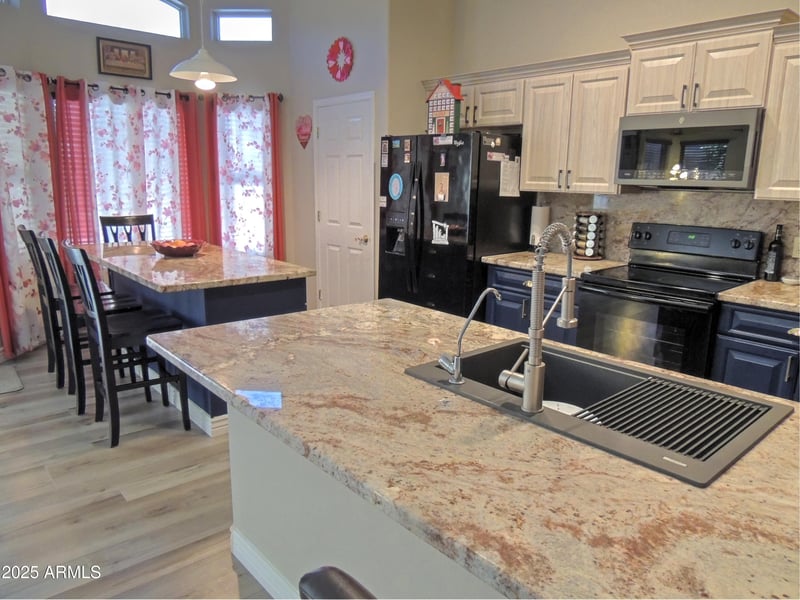 4707 Rockledge Rd, Phoenix, AZ 85044