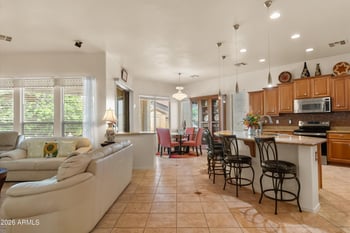 4708 Sourwood Dr, Gilbert, AZ 85298