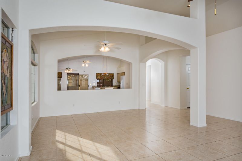 4709 E Bighorn Ave, Phoenix, AZ 85044