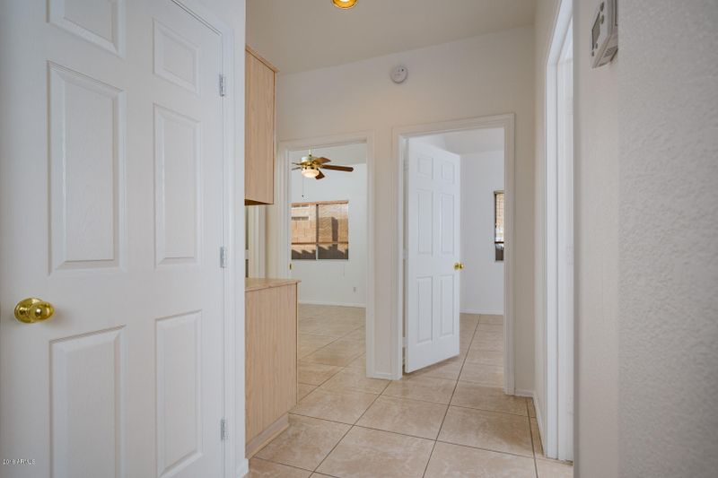 4709 E Bighorn Ave, Phoenix, AZ 85044