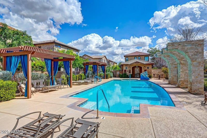 4710 Tierra Buena Ln, Phoenix, AZ 85032