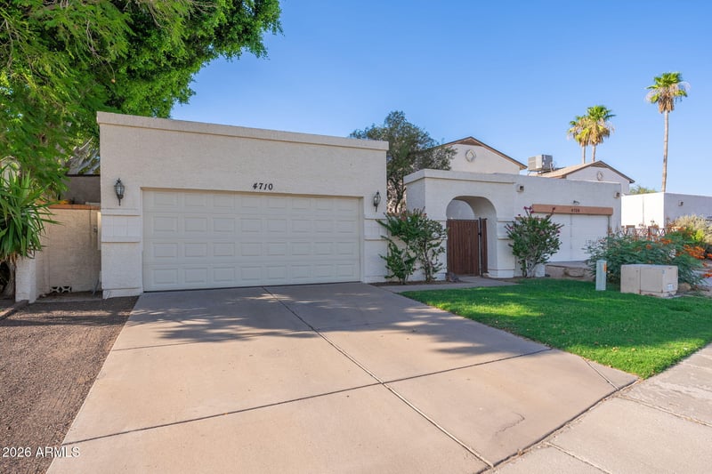4710 Wahalla Ln, Glendale, AZ 85308