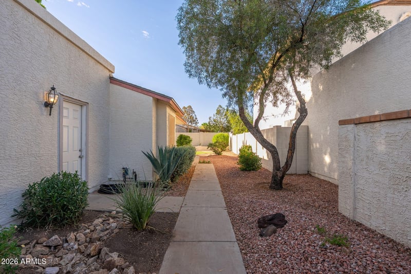 4710 Wahalla Ln, Glendale, AZ 85308