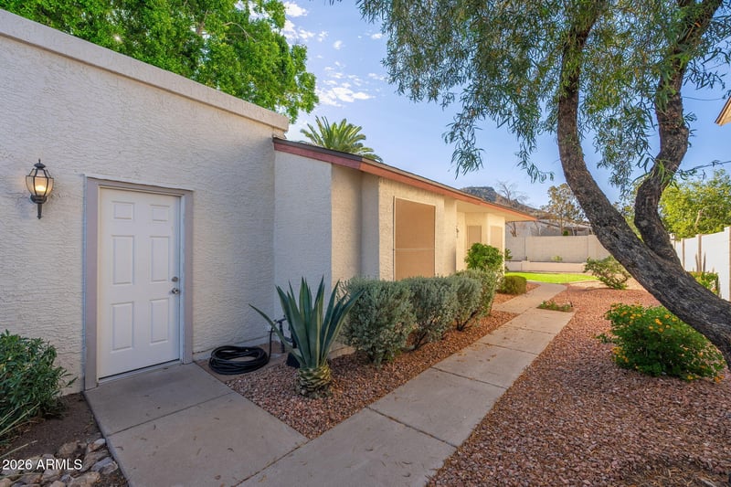 4710 W Wahalla Ln, Glendale, AZ 85308