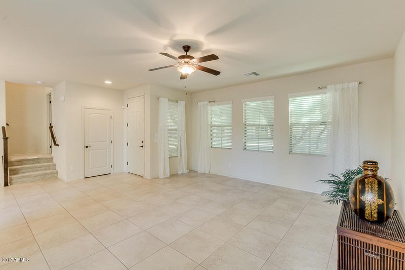 4711 E Woodside Way, Gilbert, AZ 85297