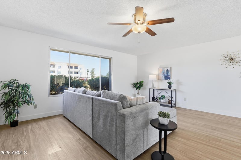 4713 Northern Ave, Glendale, AZ 85301