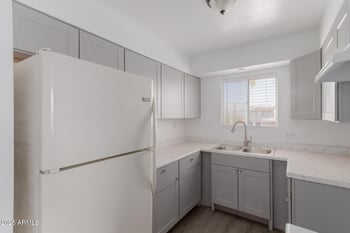 4714 Belleview St, Phoenix, AZ 85008