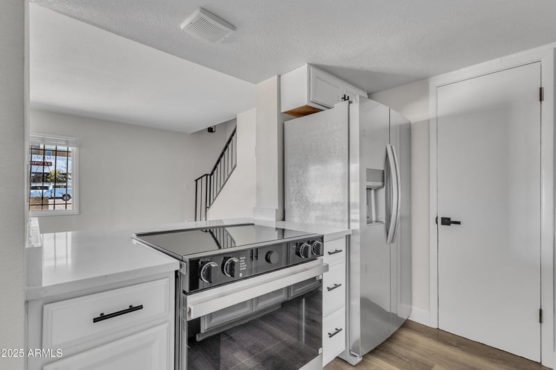 4714 E Broadway Rd, Phoenix, AZ 85040