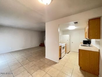 4714 E Pueblo Ave, Phoenix, AZ 85040