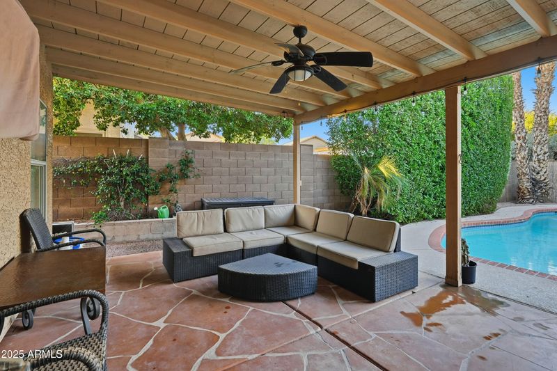 4714 E Rockledge Rd, Phoenix, AZ 85044