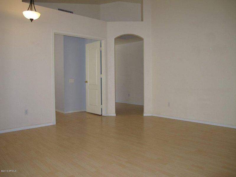 4714 E Silverwood Dr, Phoenix, AZ 85048