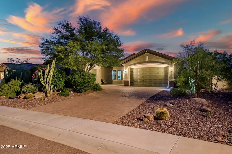 4714 Lapenna Dr, New River, AZ 85087