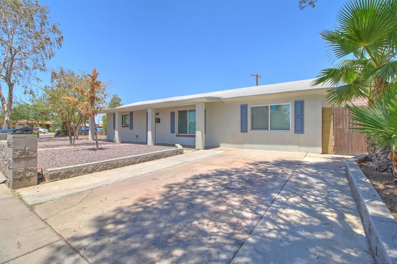 4714 W Mitchell Dr, Phoenix, AZ 85031