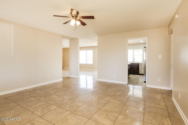 4715 64th Ln, Phoenix, AZ 85033