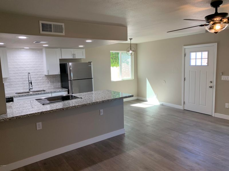 4715 E Belleview St, Phoenix, AZ 85008