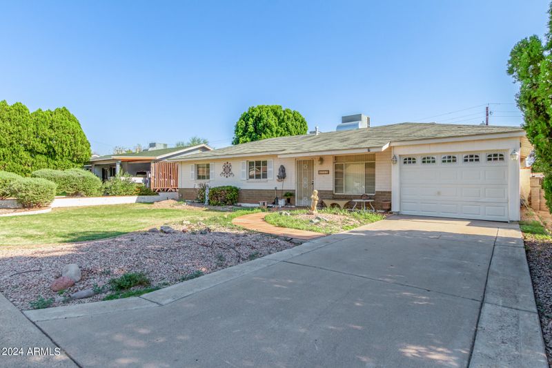 4715 E Cypress St, Phoenix, AZ 85008