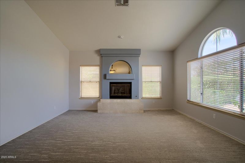 4715 E Hearn Rd, Phoenix, AZ 85032