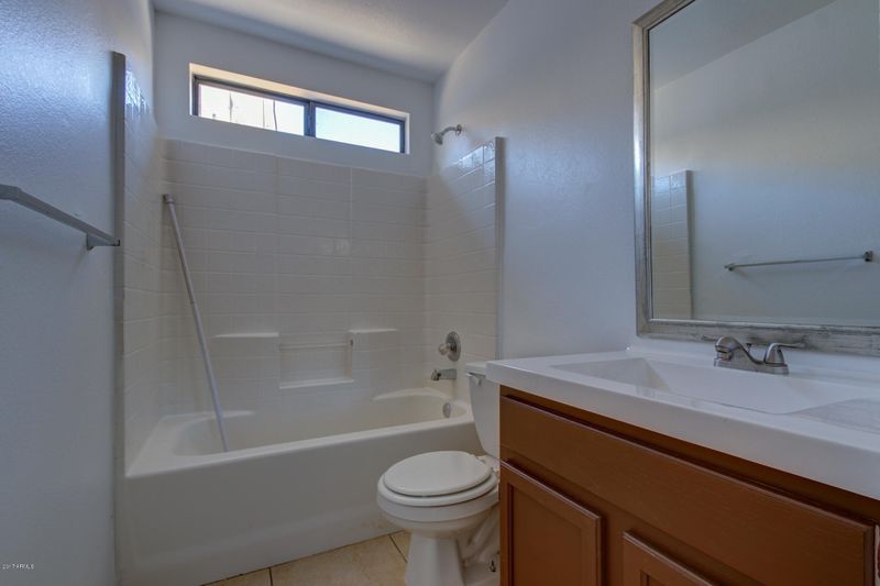 4715 N 87th Ave, Phoenix, AZ 85037