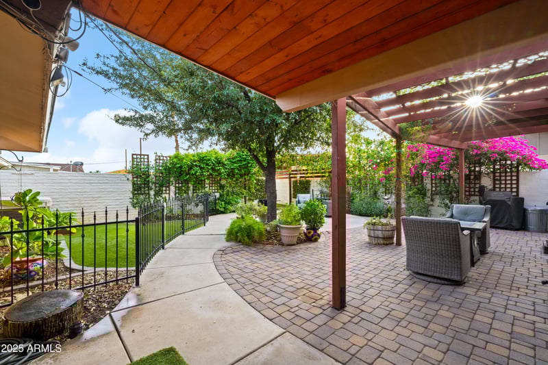 4716 83rd St, Scottsdale, AZ 85251
