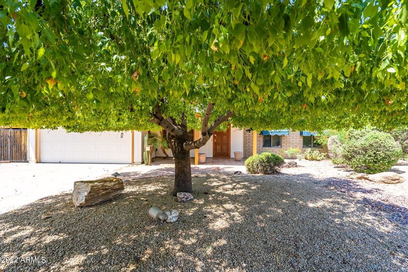 4716 N 63rd Dr, Phoenix, AZ 85033