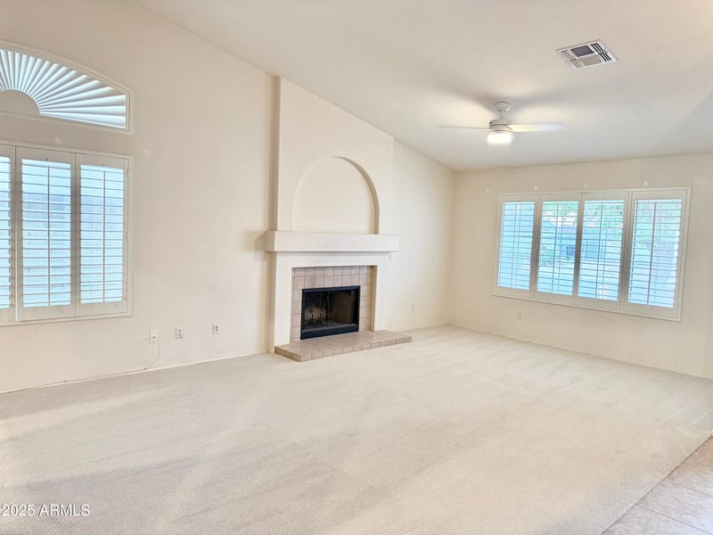 4716 Villa Maria Dr, Phoenix, AZ 85032
