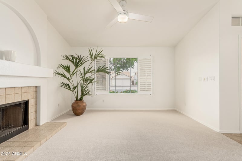 4716 Villa Maria Dr, Phoenix, AZ 85032