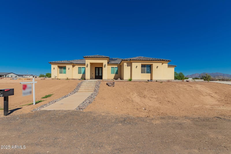 4717 180th Dr, Goodyear, AZ 85338