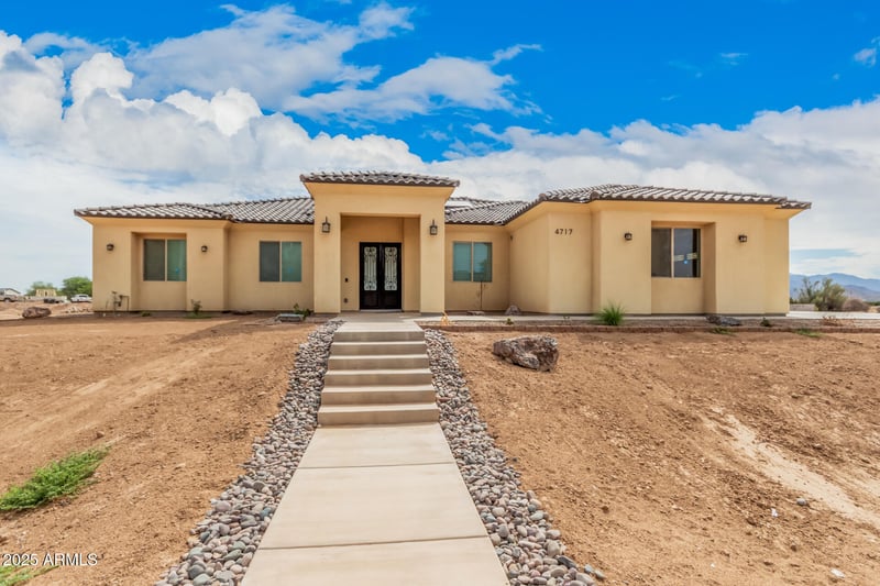 4717 180th Dr, Goodyear, AZ 85338
