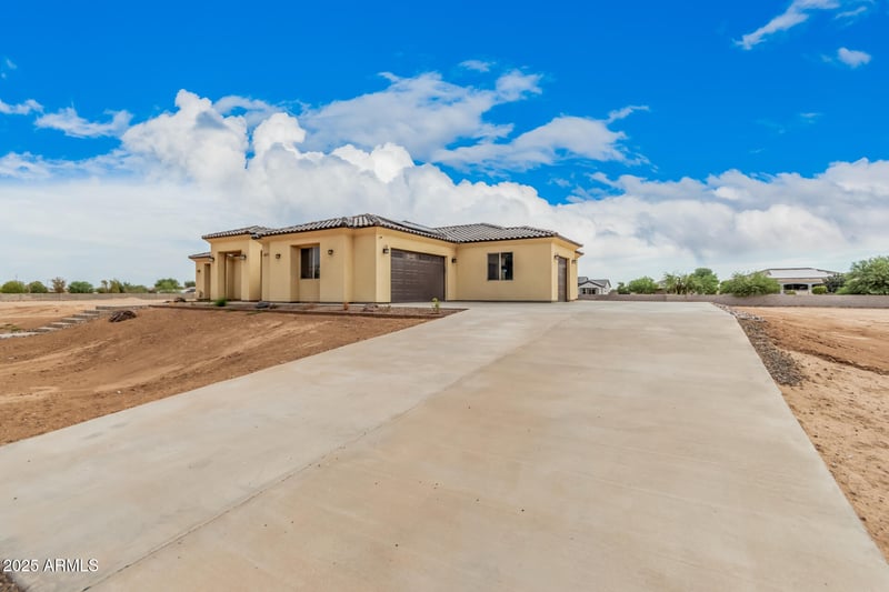4717 180th Dr, Goodyear, AZ 85338