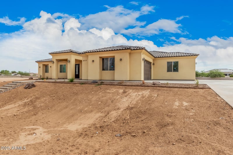 4717 180th Dr, Goodyear, AZ 85338