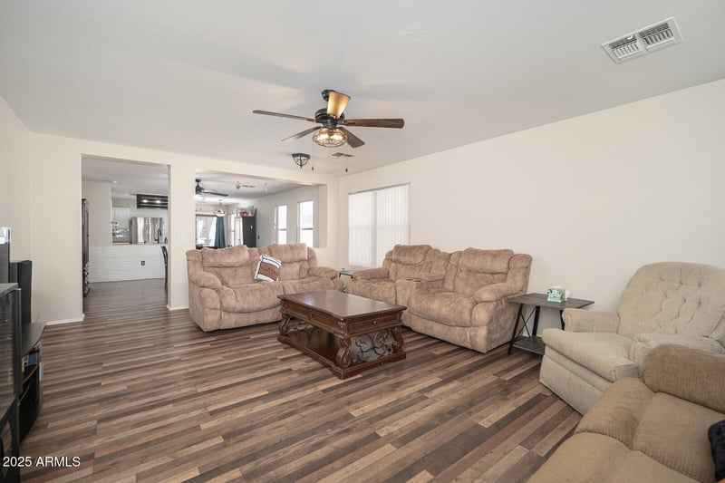 4718 92nd Ave, Phoenix, AZ 85037