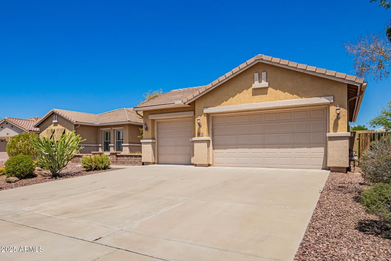4718 Culpepper Dr, New River, AZ 85087