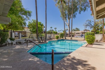 4718 E Monte Way, Phoenix, AZ 85044