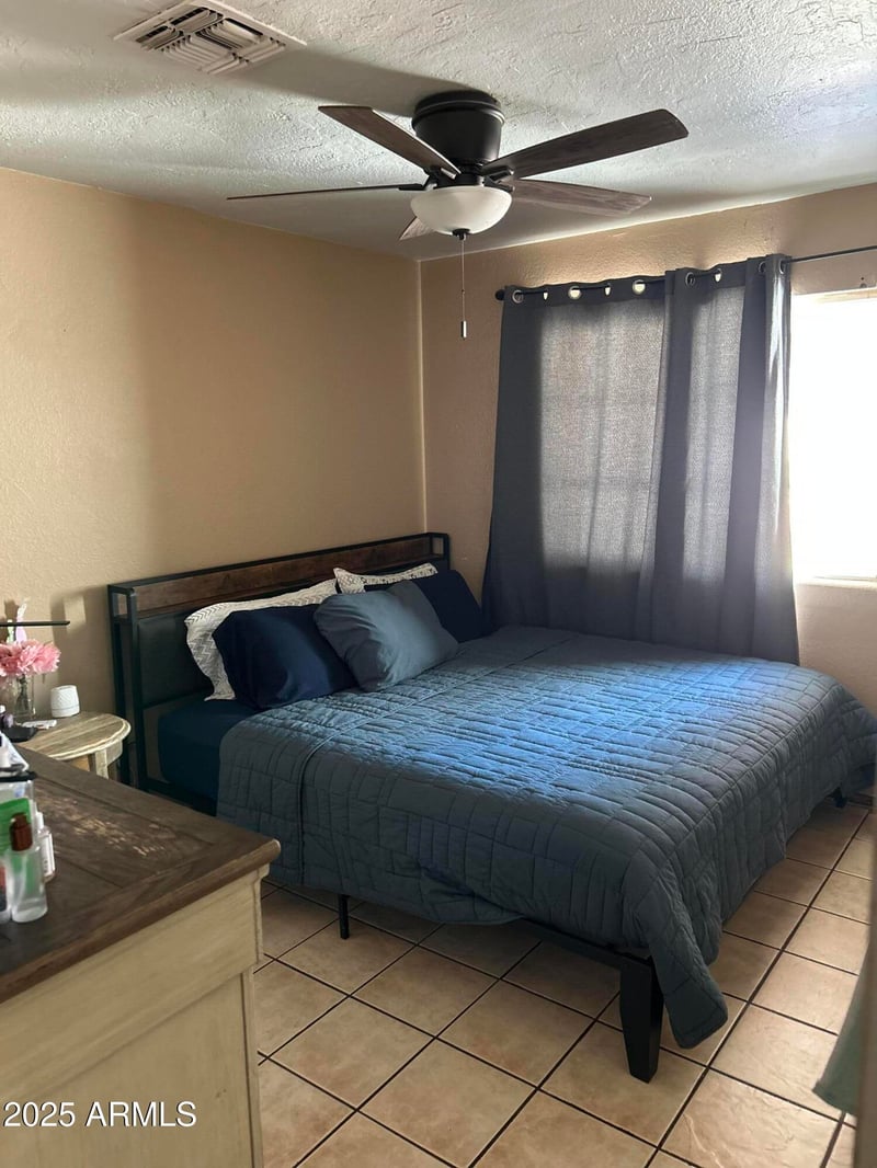 4718 Pierce St, Phoenix, AZ 85008