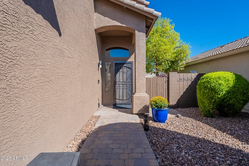 4718 Silverwood Dr, Phoenix, AZ 85048
