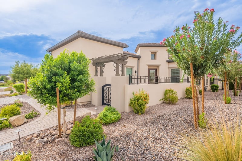 472 Bracciano Ave, San Tan Valley, AZ 85140
