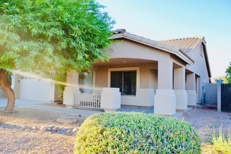 472 E Clairidge Dr, San Tan Valley, AZ 85143