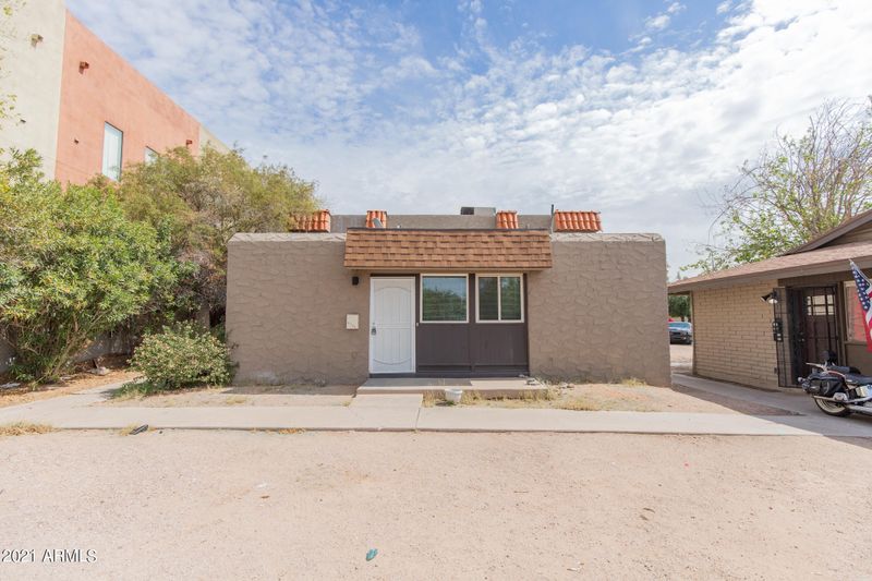 4722 E Belleview St, Phoenix, AZ 85008