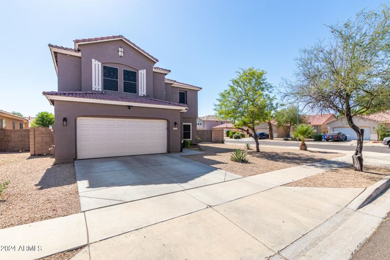 4722 N 95th Dr, Phoenix, AZ 85037