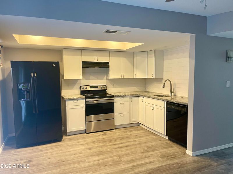 4722 W Rose Ln, Glendale, AZ 85301